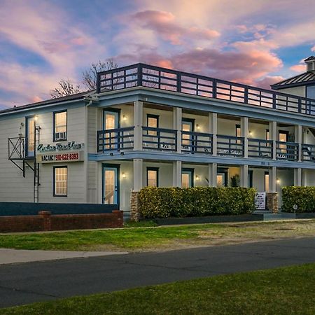 Carolina Beach Inn Bagian luar foto